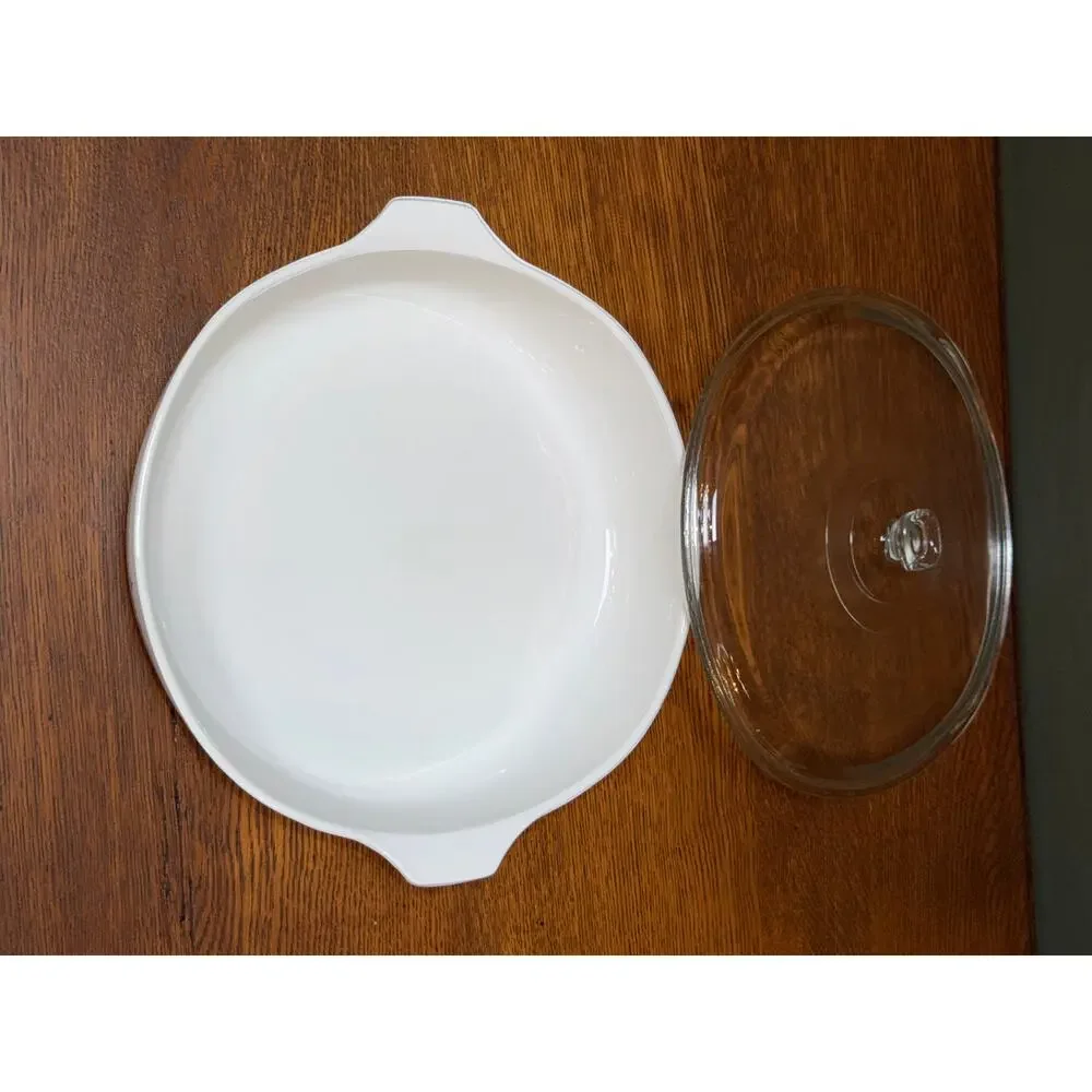 Vintage Anchor Hocking Black Wheat 11” Round Casserole Dish W/ Glass Lid